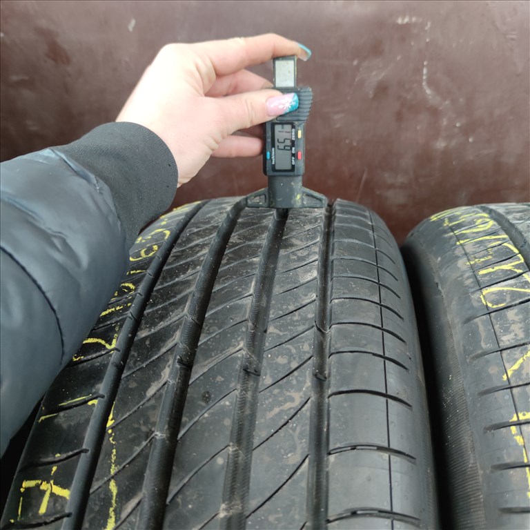 215/65 R17 Michelin nyári gumi 99000ft a 4db/257/ 1. kép