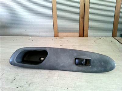 DAEWOO NUBIRA 97-99 Jobb első ablakemelő kapcsoló