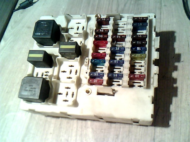 FORD TRANSIT CONNECT 02- Biztosítéktábla BCM BSI BSM SAM GEM modul Utastér 1. kép