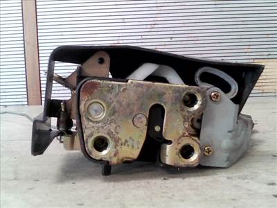 KIA RIO 2000.04-2005.06 Jobb hátsó ajtó zárszerkezet központi záras