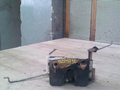 LANDROVER DISCOVERY I. 94-99 Jobb első ajtó zárszerkezet mechanikus