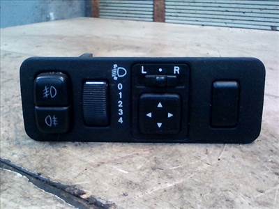 MITSUBISHI Space Star 2000.09.01-2004.12.03 Elektromos tükör állító kapcsoló