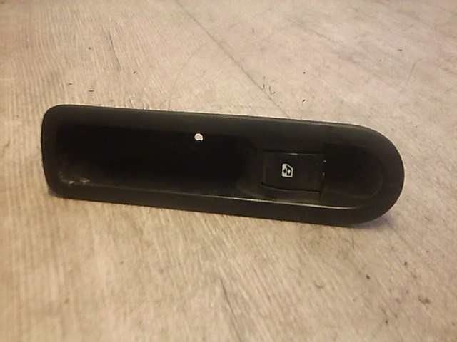 RENAULT SCENIC 03-06 Bal hátsó ablakemelő kapcsoló 1. kép