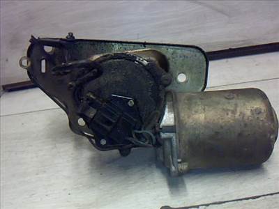 SUZUKI SWIFT 89-96 Ablaktörlő motor első