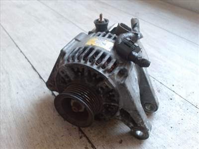 TOYOTA Corolla (E120) 2002.01.01-2004.05.31 Generátor.benzines