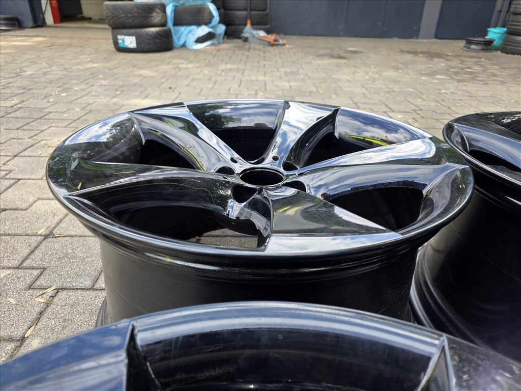  5x120 lyukosztású 10J és 11J 20" újszerű (gyári felni) alufelni 2 széles!! 4. kép