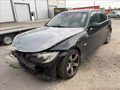 BMW 330 (E90, E91, E92, E93) bontott alkatrészei