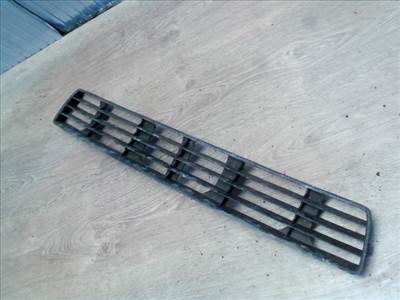 AUDI A4 98-01 Első lökhárító alsó díszrács