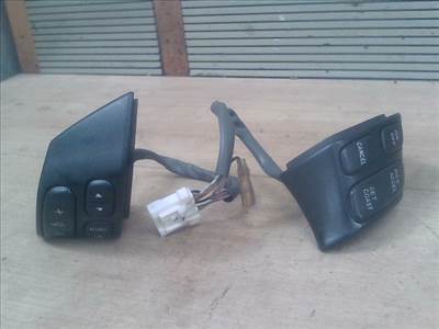 MAZDA 6 02-05 Rádió kapcsoló