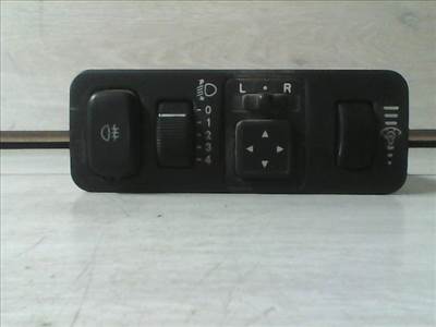 MITSUBISHI CARISMA 95.05-99.07 Kombinált kapcsoló középen