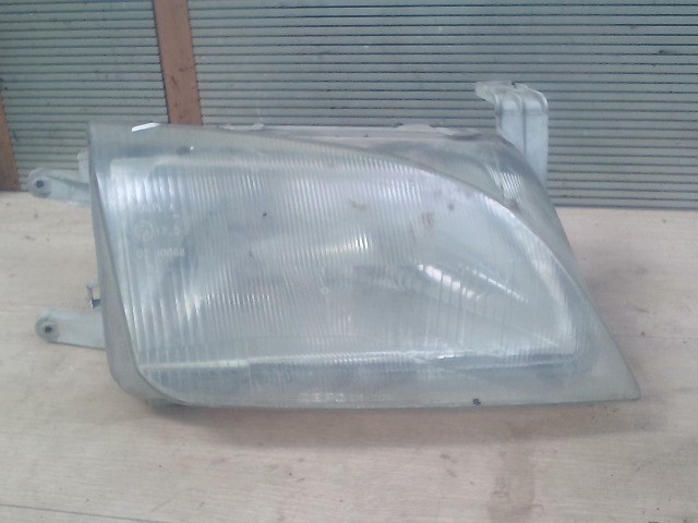 SUZUKI SWIFT 96-05 Jobb első fényszóró 1. kép
