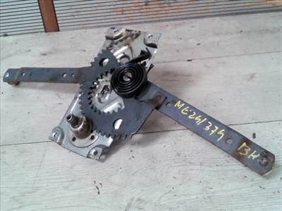 WARTBURG 1,3 Bal hátsó ablakemelő szerkezet mechanikus