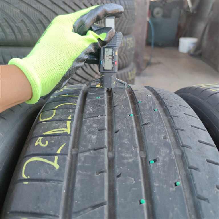  225/55 R19 Toyo nyári gumi 66000ft a 4db/117/ 3. kép