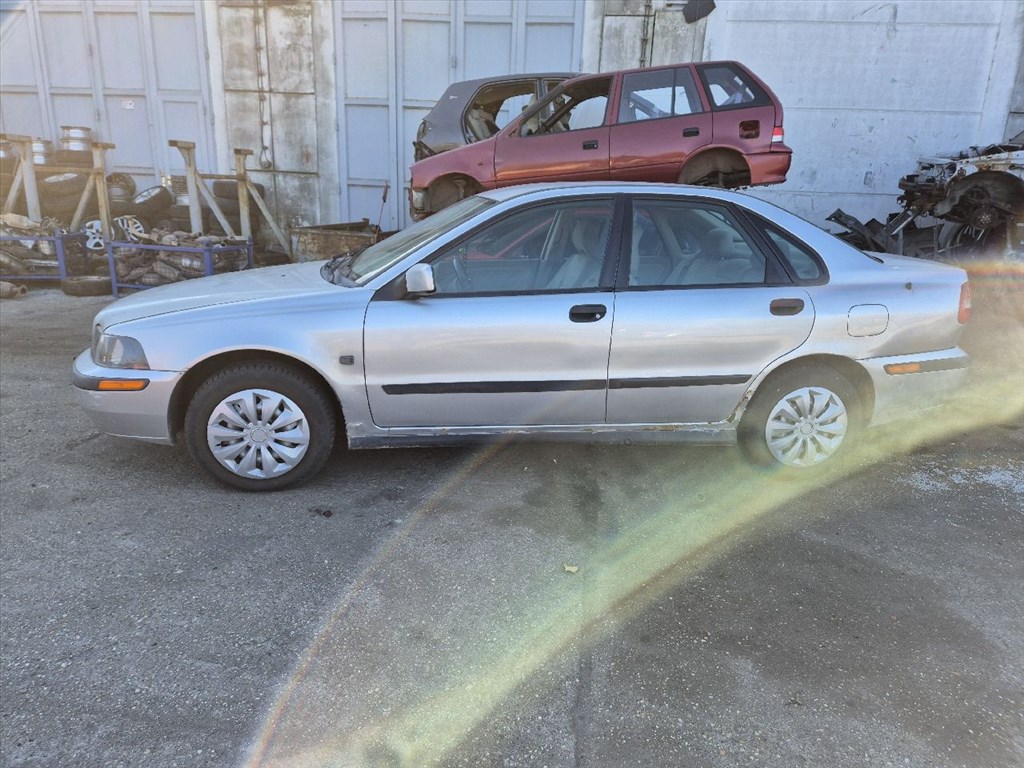 Volvo S40 1.6 ajtó  3. kép
