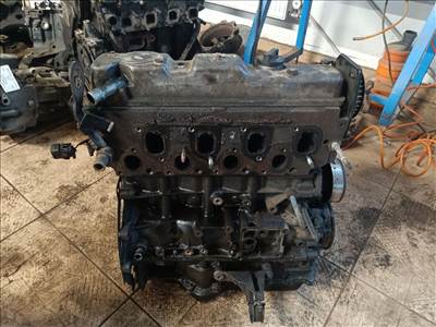 Ford Transit Connect Mk1 1.8 TDCi - Motor (Fűzött blokk hengerfejjel)