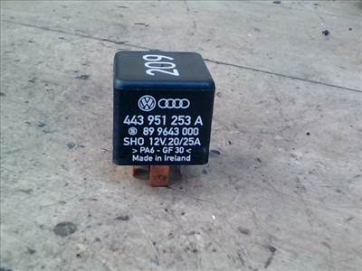AUDI A4 98-01 Relé