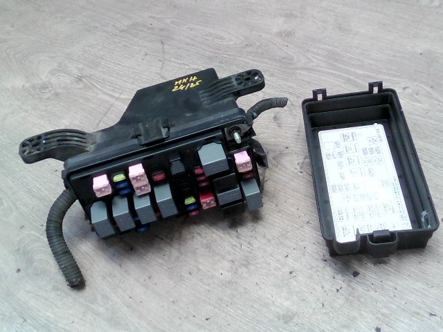 CHEVROLET SPARK M200 05.05-10.02 Biztosítéktábla BCM BSI BSM SAM GEM modul  1. kép