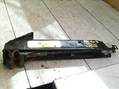 DAEWOO NEXIA Autóemelő