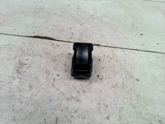 DAEWOO NUBIRA 03-10 Bal hátsó ablakemelő kapcsoló 1. kép