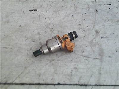 DAIHATSU MOVE 94.06-99-11 Injektor befecskendező hengerenkénti