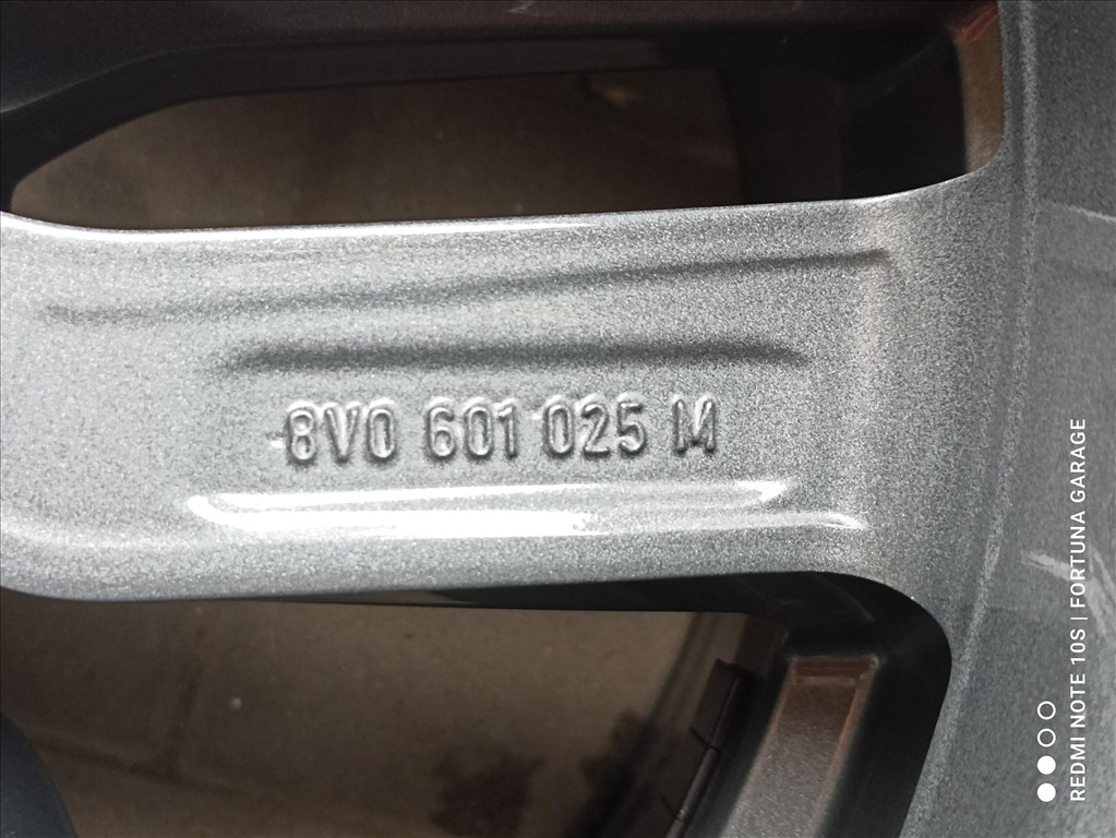 5x112 18" Audi A3 (8V0) használt alufelni garnitúra 8. kép