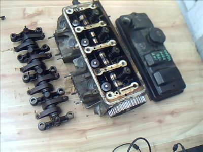 PEUGEOT 106 96- Hengerfej. benzines