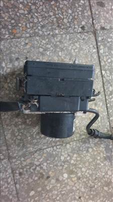 Kia Carens ABS kocka 589201d350