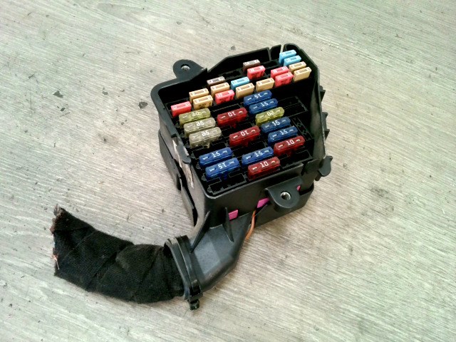 SKODA Octavia (1U) 1997.03.01-2011.08.31 Biztosítéktábla BCM BSI BSM SAM GEM modul  1. kép