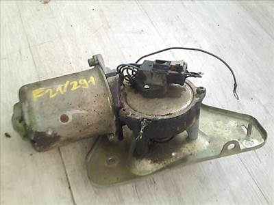 SUZUKI SWIFT 96-05 Ablaktörlő motor első