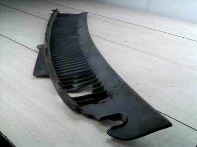 SUZUKI SWIFT 96-05 Levélrács