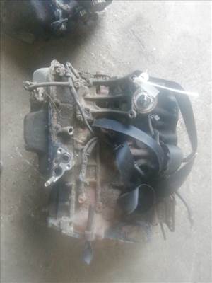 TOYOTA Corolla Verso 02.01.01-04.05.31 Motor, diesel fűzött blokk hengerfej nélkül