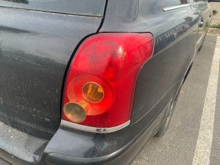 TOYOTA AVENSIS Kombi (T25) Csomagtérajtó Kapcsoló 24. kép