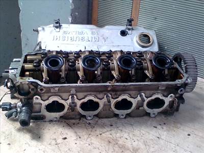 MITSUBISHI CARISMA 95.05-99.07 Hengerfej. benzines