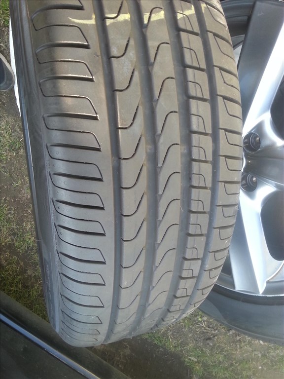 17" gyári Mercedes GLA 245G újszerű alufelni 225/55 Pirelli nyári gumival 7. kép