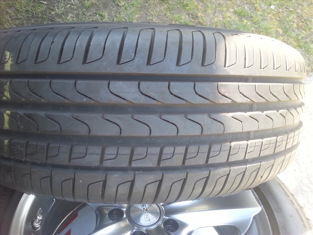17" gyári Mercedes GLA 245G újszerű alufelni 225/55 Pirelli nyári gumival 9. kép