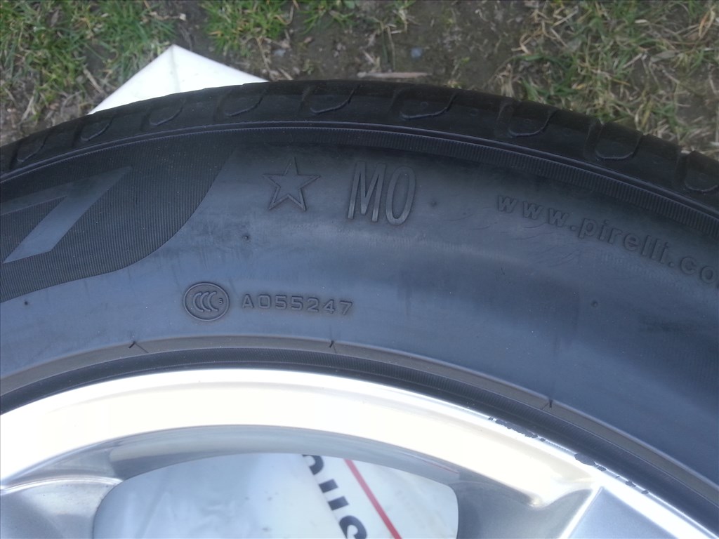 17" gyári Mercedes GLA 245G újszerű alufelni 225/55 Pirelli nyári gumival 12. kép