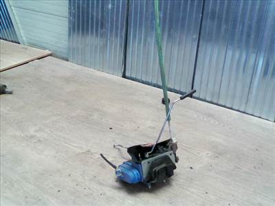 AUDI A3 96-00 Bal hátsó ajtó zárszerkezet központi záras