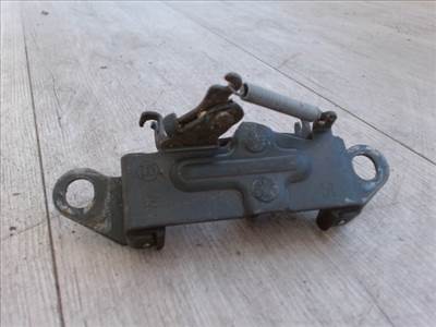 FIAT PUNTO I. Csomagtérajtó zár ütköző