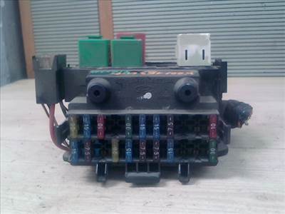 FORD FIESTA 96-99 Biztosítéktábla BCM BSI BSM SAM GEM modul Utastér