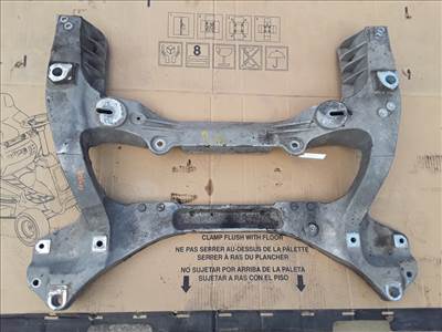 INFINITI G37 Cabrio Első bölcső futóműtartó segédkeret