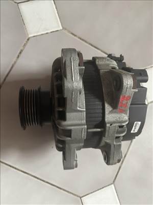 Volvo V60 generátor  30659580