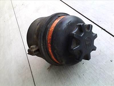 NISSAN MICRA K11 92.08-00.07 Szervóolaj tartály