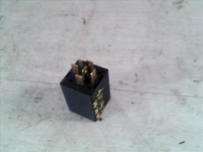 OPEL ASTRA F 94-02 Relé