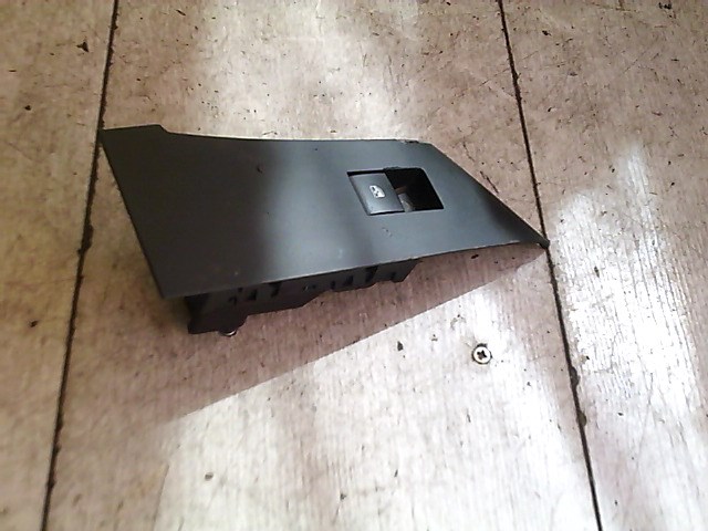 OPEL Astra J/2 2012.09 - Jobb első ablakemelő kapcsoló 1. kép