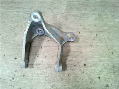 SUZUKI Celerio 2014.03.01- Tartóbak