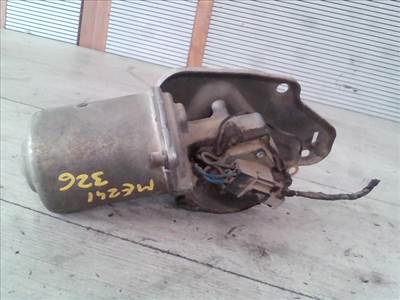 SUZUKI SWIFT 96-05 Ablaktörlő motor első