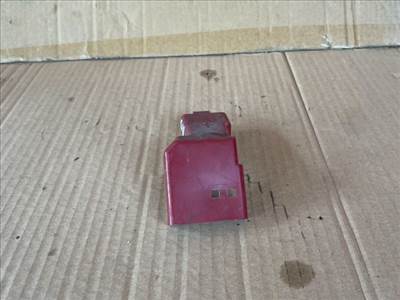 Mazda 6 (2nd gen) MAZDA 6 Akkumulátor Saru Fedél gs1d67kb1