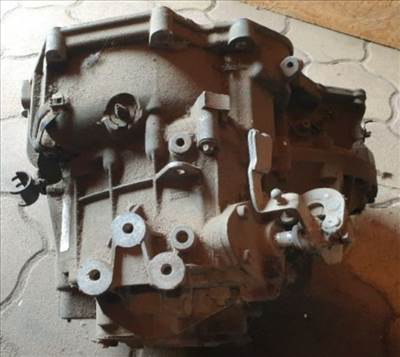 Opel Astra G 2.0 DI 16V Váltó F23 X20dtl