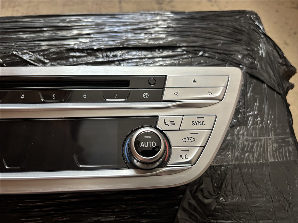 BMW 7-es sorozat G11/G12 fűtés klíma vezérlő panel 6822774 5. kép