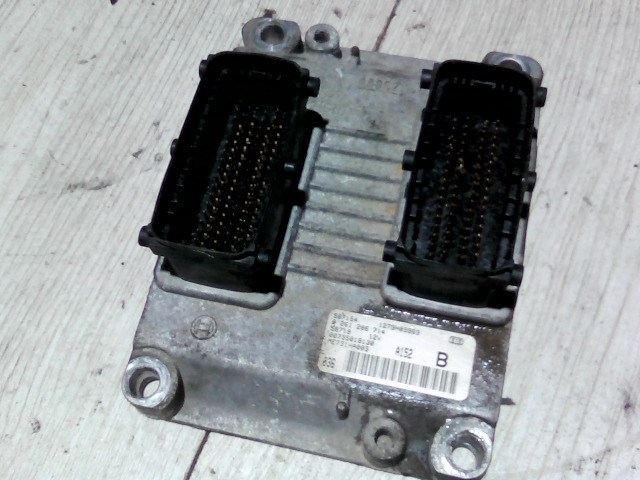 ALFA ROMEO ROMEO 147 00.10-04.10 Motorvezérlő egység ECU PCM modul 1. kép
